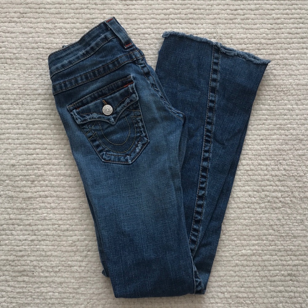 True Religion distressed flare jean 25